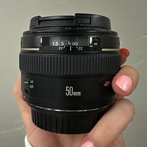Canon EF 50mm f/1.4